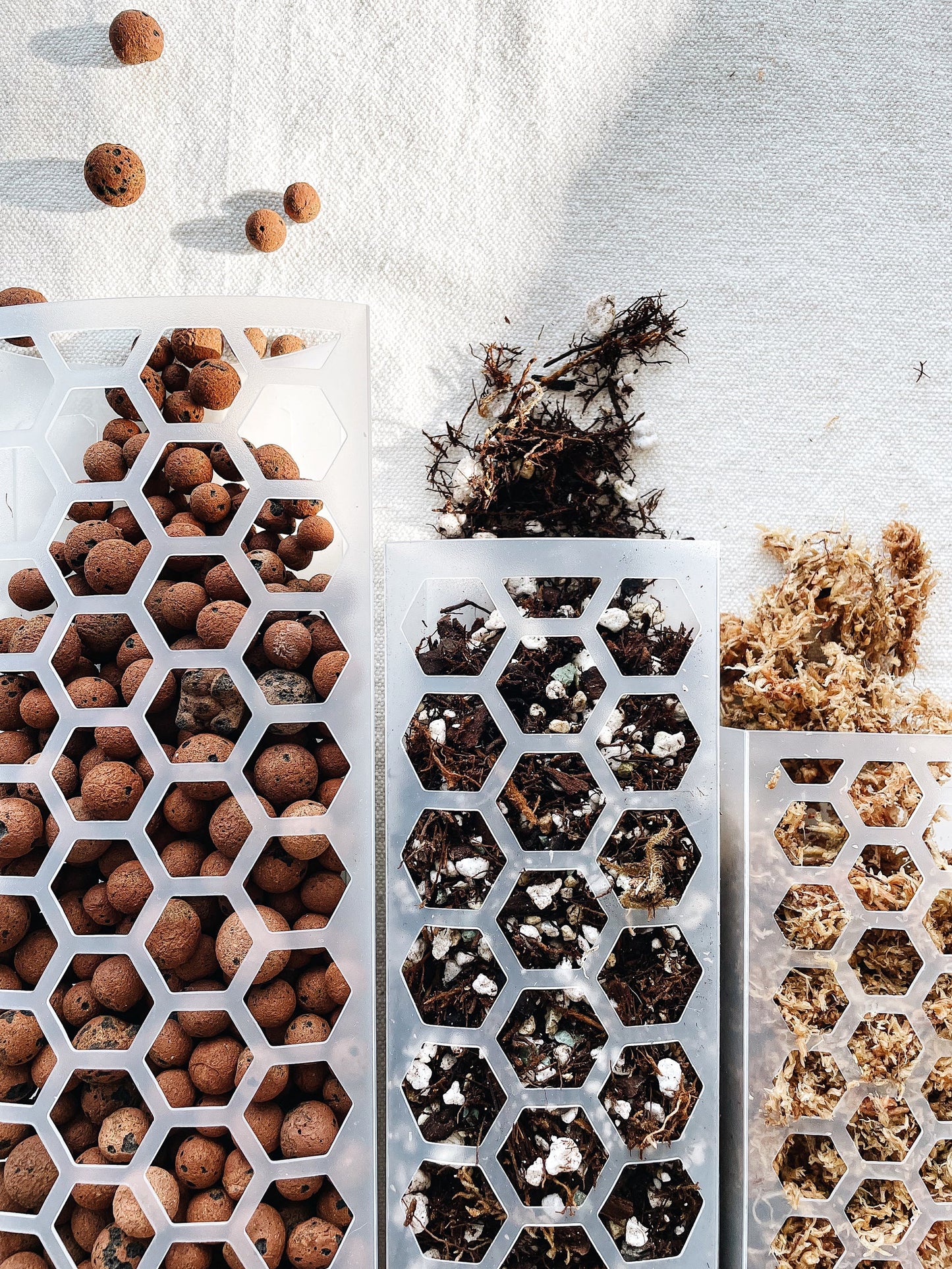 Feuilles de poteaux en mousse en plastique empilables